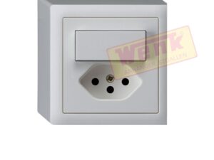 Kombisteckdose AP mit Schalter 3/1 L? weiss 10Amp.