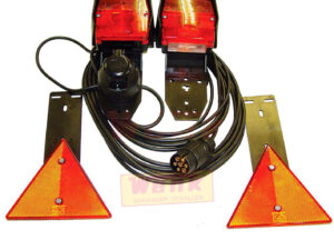 Rückleuchtengarnitur 12V 7-pol Stecker + Dose